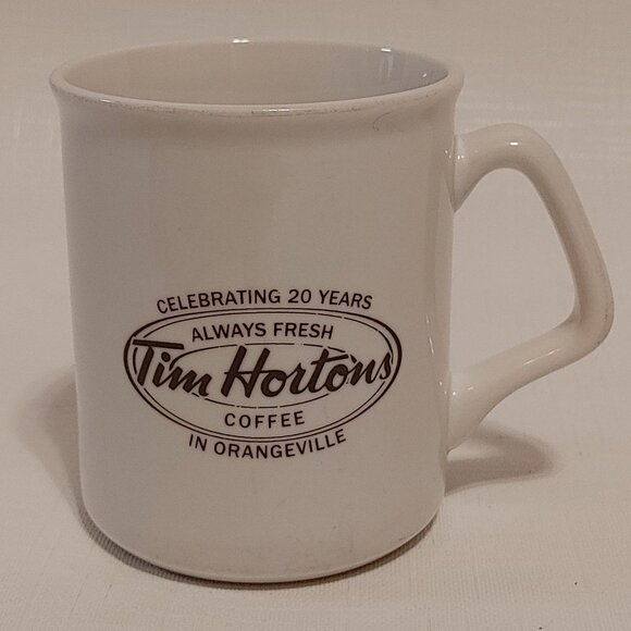VINTAGE Tim Hortons China Mug SILVER PHOENIX LINYI TIM HORTONS Coffee - Picture 1 of 7